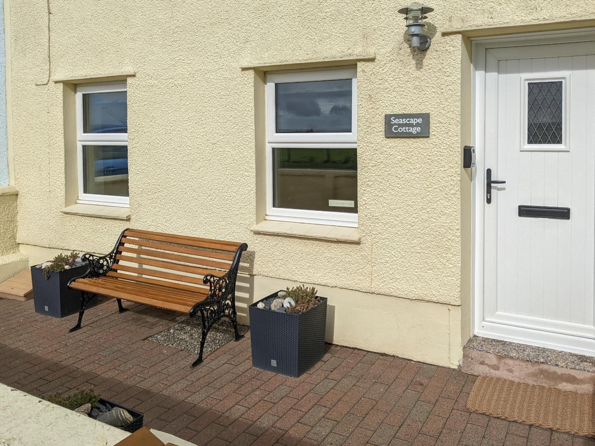 Seascape Cottage Allonby Bagian luar foto